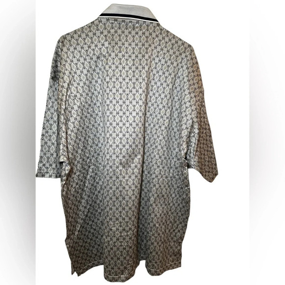 Descente grey and black patterned luxury golf shirt NWT - Picture 5 of 7